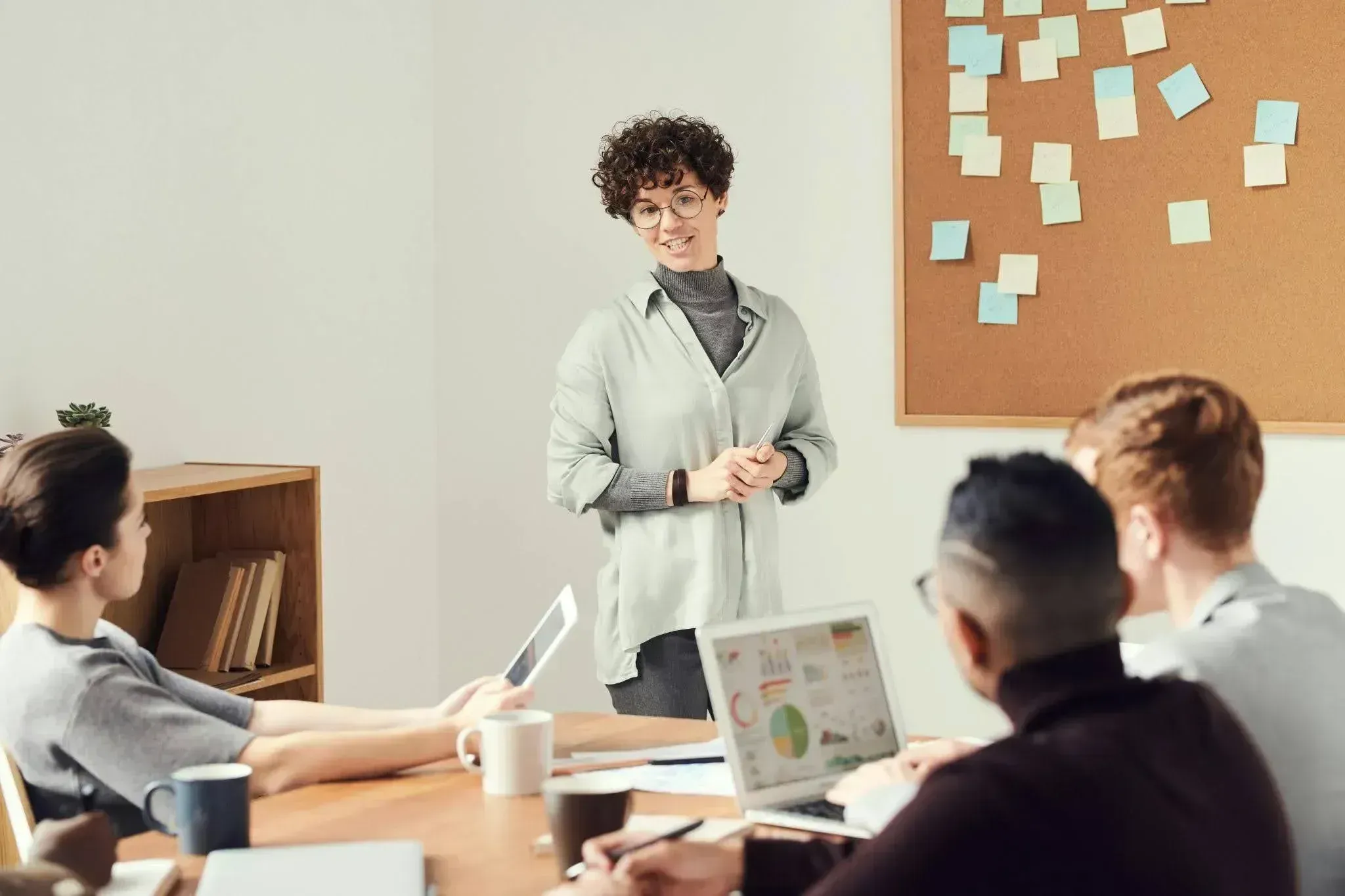 Guide To Transformational Leadership Training: Objectives & Principles